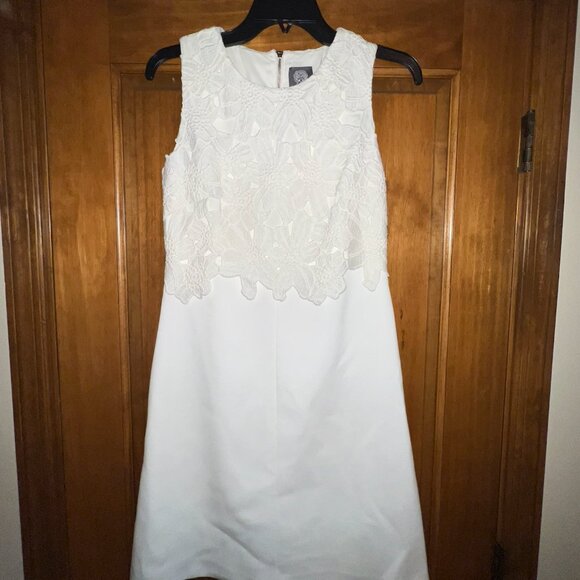 Vince Camuto White Lace Shift Dress - Picture 1 of 4